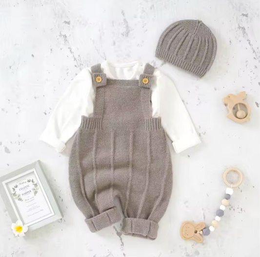 Grey knitted set